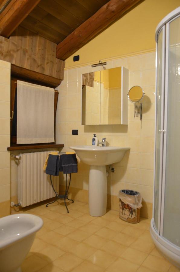 B&B Il Castelletto Pinerolo Ngoại thất bức ảnh